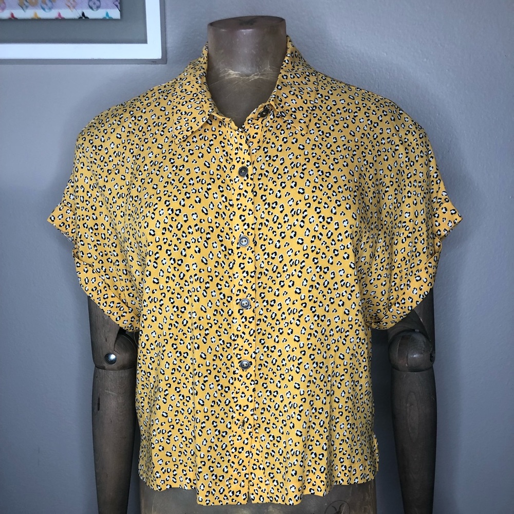 Leopard print crop top